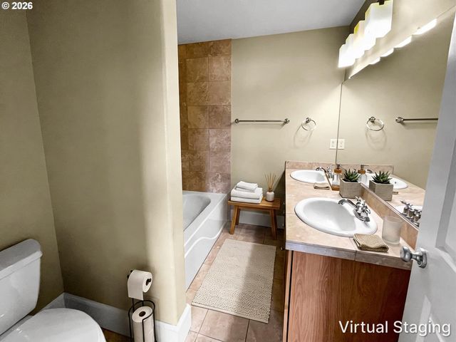 18485 Sw STEPPING STONE Dr 51, Beaverton, OR 97003
