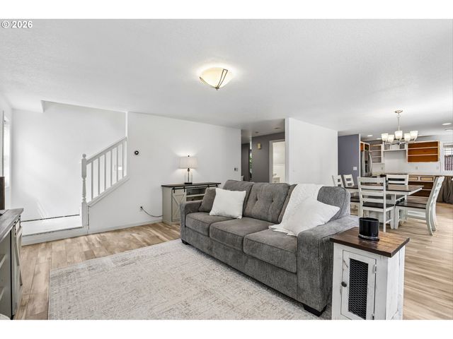 1405 Ne 20TH Ave, Battle Ground, WA 98604