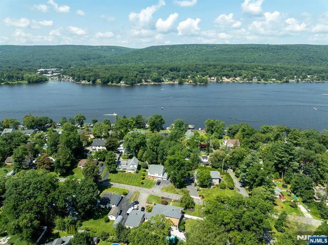 179 Long Pond Road, West Milford, NJ 07421