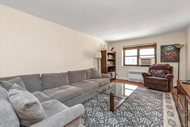 102-25 67th Road 4C, Forest Hills, NY 11375