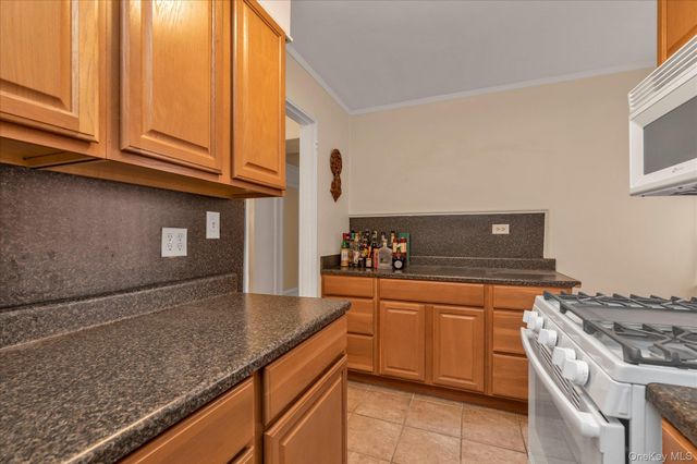 102-25 67th Road 4C, Forest Hills, NY 11375