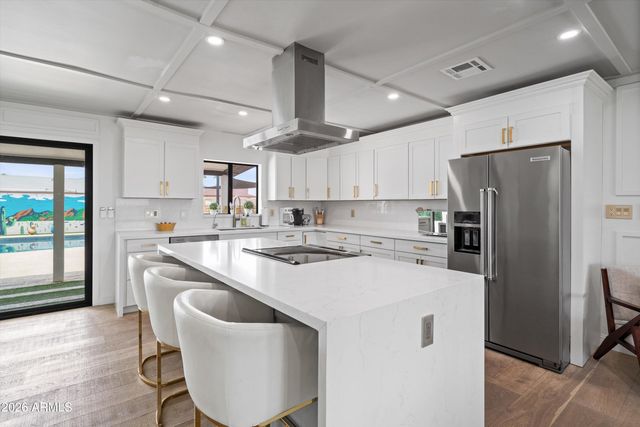 8214 E Northland Drive, Scottsdale, AZ 85251