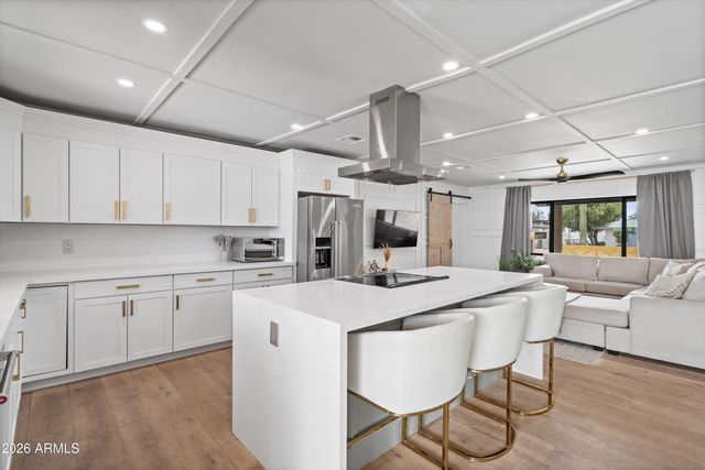 8214 E Northland Drive, Scottsdale, AZ 85251