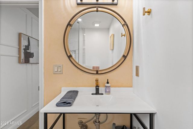 8214 E Northland Drive, Scottsdale, AZ 85251