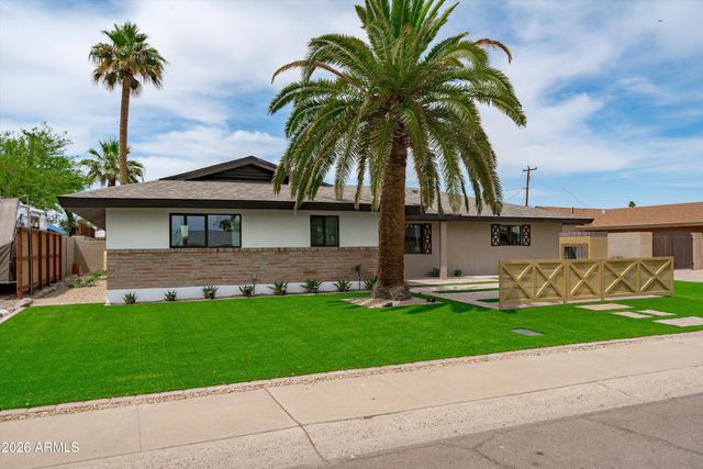 8214 E Northland Drive, Scottsdale, AZ 85251