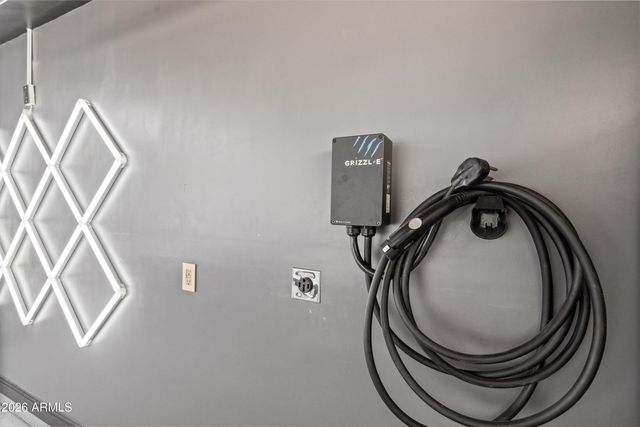 8214 E Northland Drive, Scottsdale, AZ 85251