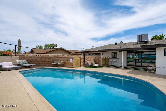 8214 E Northland Drive, Scottsdale, AZ 85251