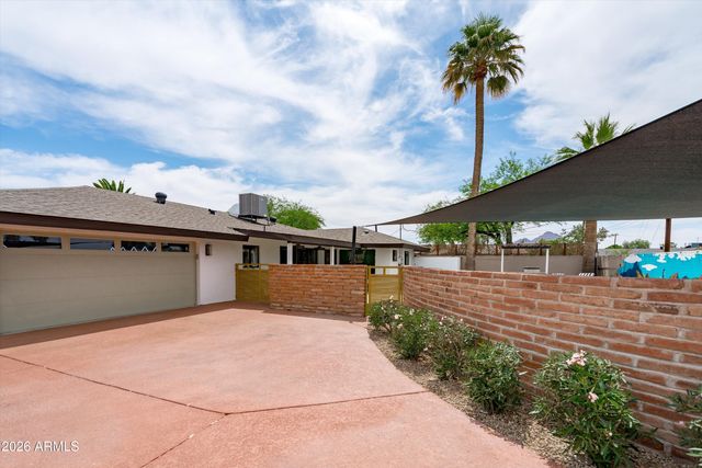 8214 E Northland Drive, Scottsdale, AZ 85251
