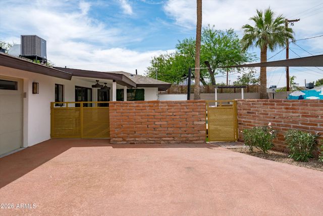 8214 E Northland Drive, Scottsdale, AZ 85251