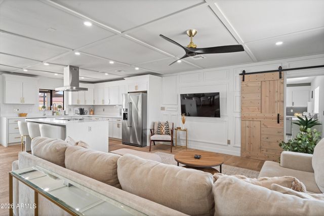 8214 E Northland Drive, Scottsdale, AZ 85251