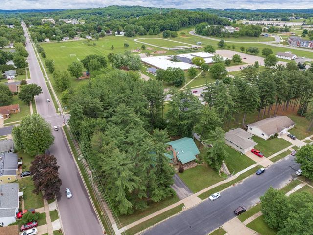 1107 7th Street, Reedsburg, WI 53959