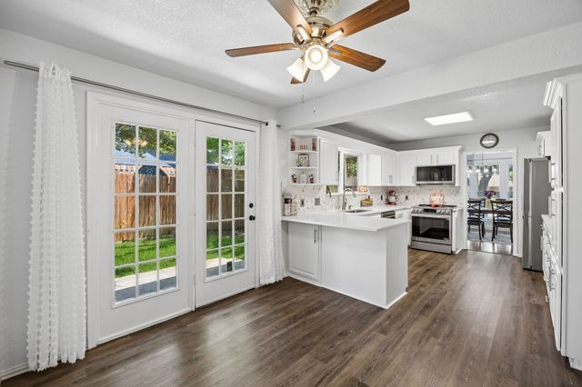 2428 College Parkway, Flower Mound, TX 75028