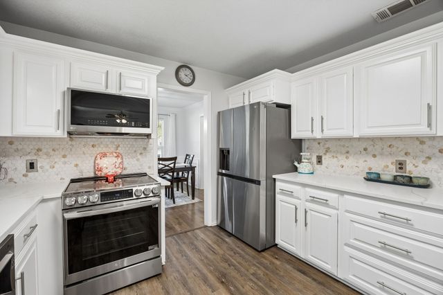 2428 College Parkway, Flower Mound, TX 75028