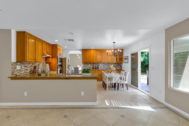 723 Ann Gabriel Ln, Tracy, CA 95377