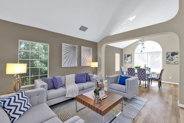 723 Ann Gabriel Ln, Tracy, CA 95377