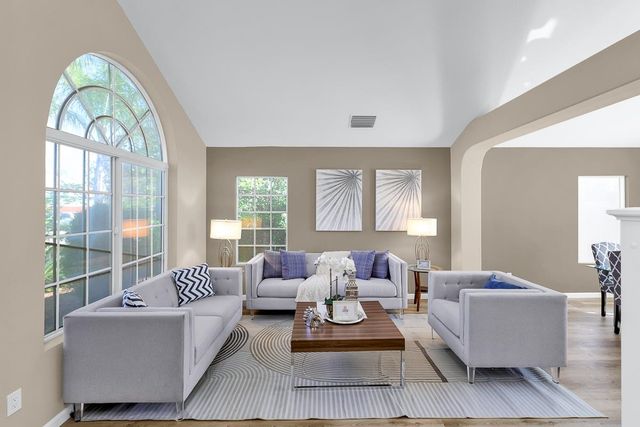 723 Ann Gabriel Ln, Tracy, CA 95377