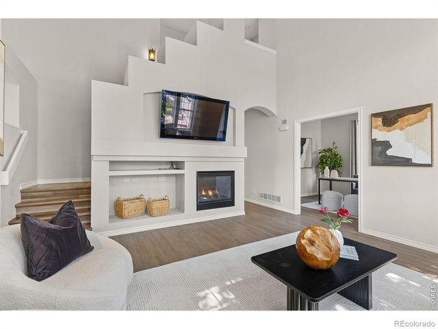 933 Ninebark Lane, Longmont, CO 80503
