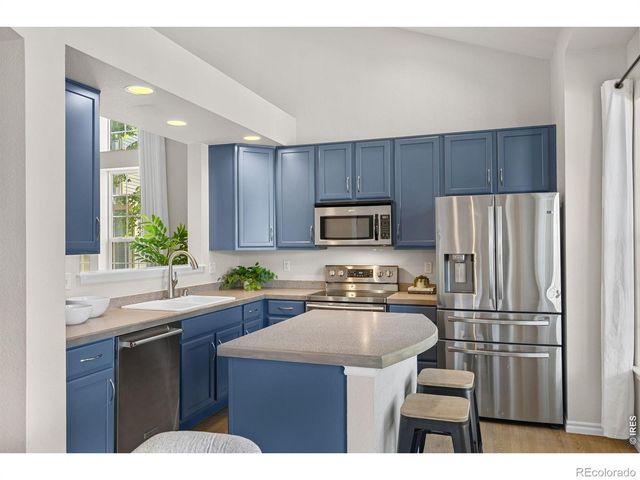 933 Ninebark Lane, Longmont, CO 80503