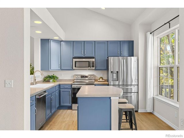 933 Ninebark Lane, Longmont, CO 80503