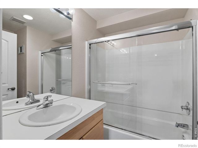 933 Ninebark Lane, Longmont, CO 80503