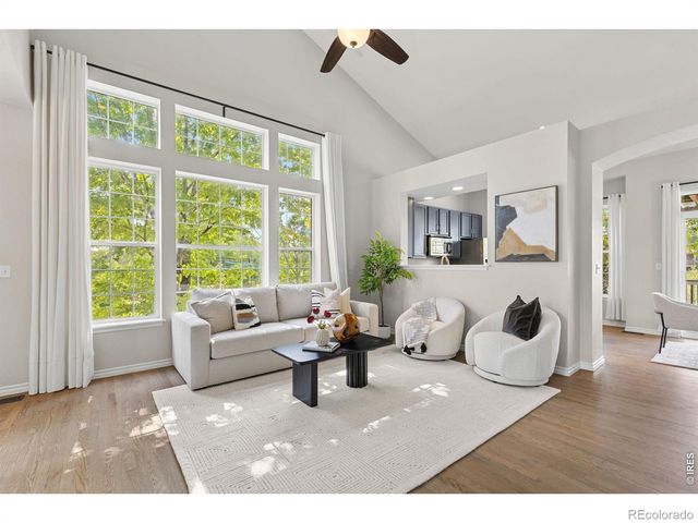 933 Ninebark Lane, Longmont, CO 80503