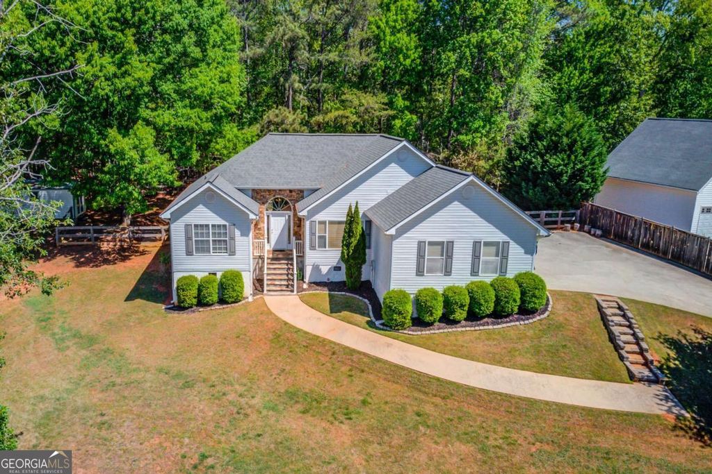 3314 Banks Mountain Drive, Gainesville, GA 30506
