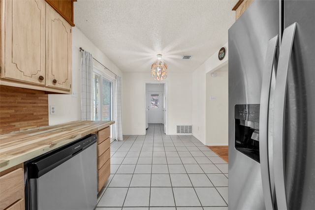 509 E Karels Drive, Robinson, TX 76706