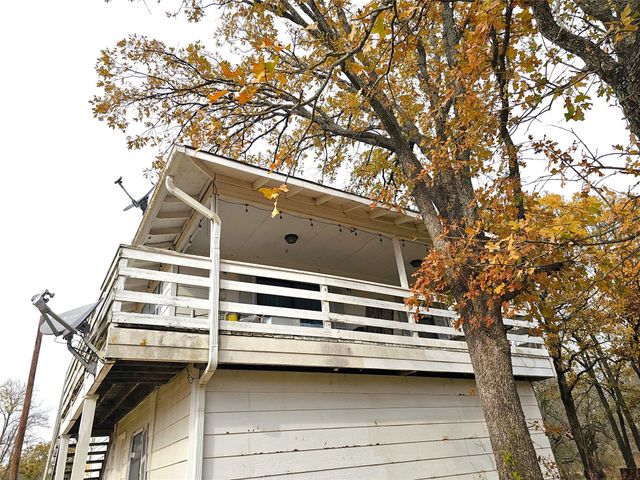 2240 County Road 2162, Barry, TX 75102