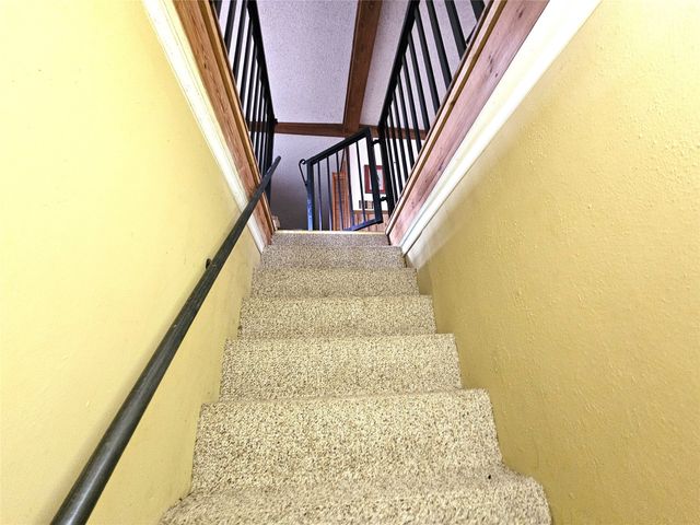 2240 County Road 2162, Barry, TX 75102