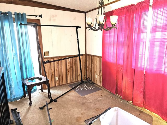 2240 County Road 2162, Barry, TX 75102