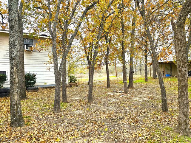 2240 County Road 2162, Barry, TX 75102