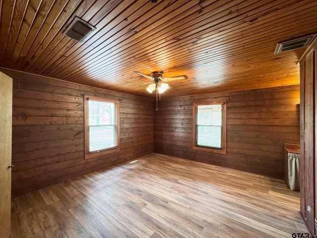 1393 CR 4020, Crockett, TX 75835