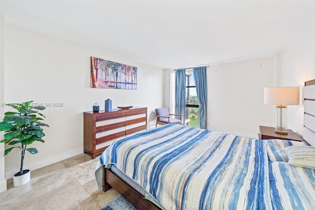 20335 W Country Club Dr 1208, Aventura, FL 33180