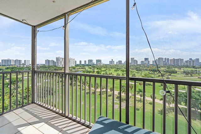 20335 W Country Club Dr 1208, Aventura, FL 33180