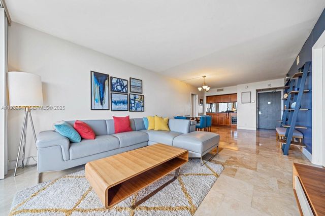 20335 W Country Club Dr 1208, Aventura, FL 33180