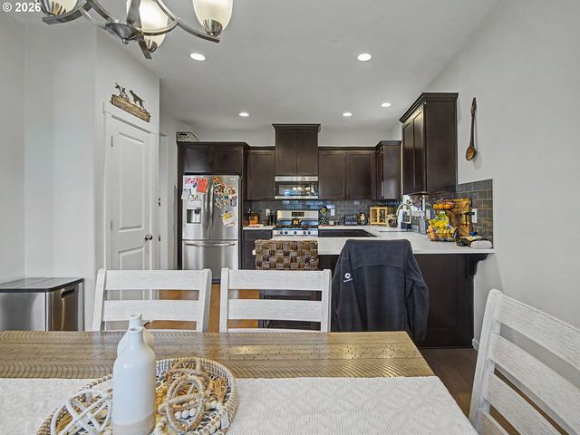 5995 Se 33RD St, Gresham, OR 97080