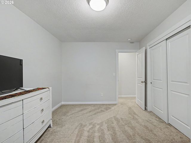 5995 Se 33RD St, Gresham, OR 97080