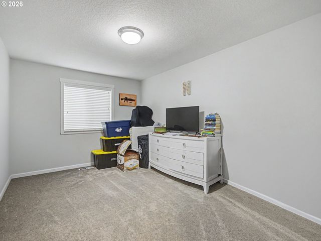 5995 Se 33RD St, Gresham, OR 97080