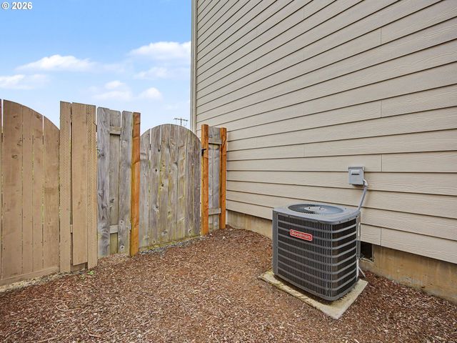 5995 Se 33RD St, Gresham, OR 97080