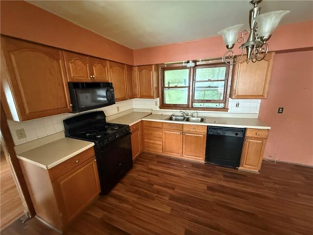 107 Berton Road, Excelsior Springs, MO 64024