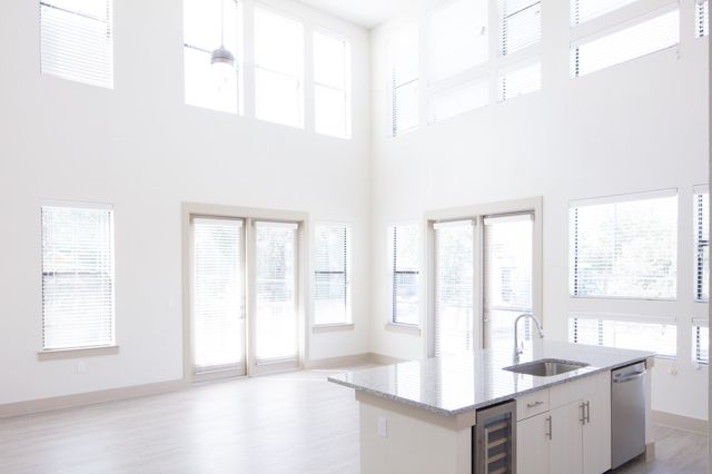 2100 Moser Avenue 211, Dallas, TX 75206