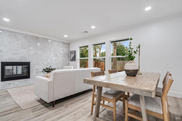 1415 Manhattan Way, Santa Rosa, CA 95401