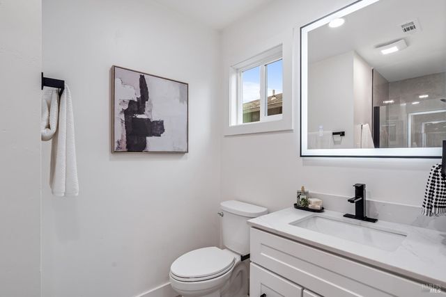 1415 Manhattan Way, Santa Rosa, CA 95401