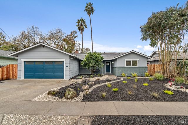 1415 Manhattan Way, Santa Rosa, CA 95401