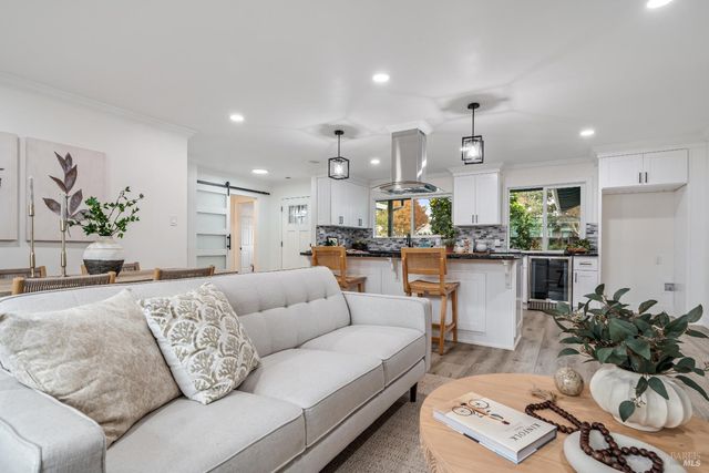 1415 Manhattan Way, Santa Rosa, CA 95401