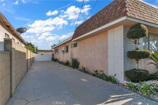 9620 Walnut Street, Bellflower, CA 90706