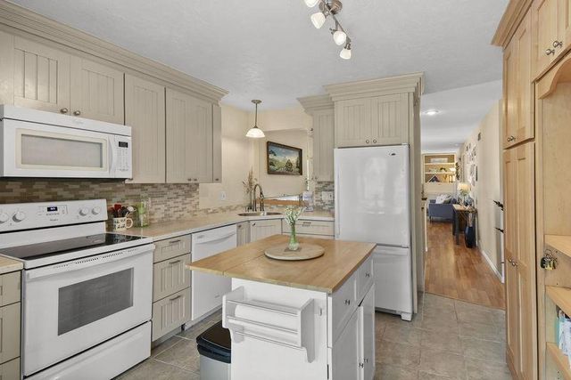7409 Tree Lane, Madison, WI 53717