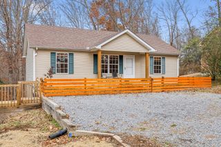 162 N Poole St, Ashland City, TN 37015