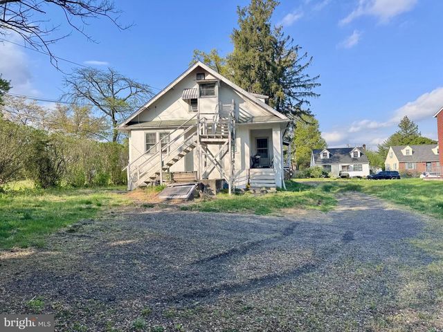 342 PERKIOMEN AVE, Lansdale, PA 19446