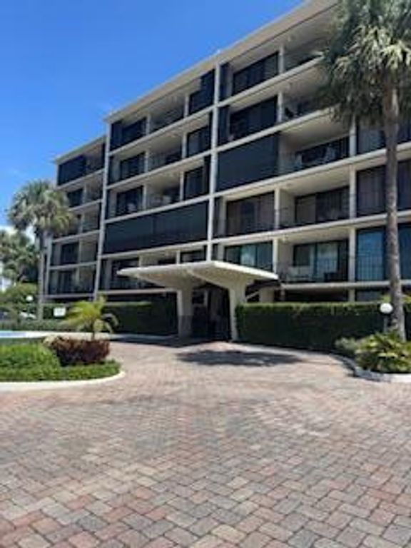 225 S Beach Road Unit 205, Jupiter, FL 33469